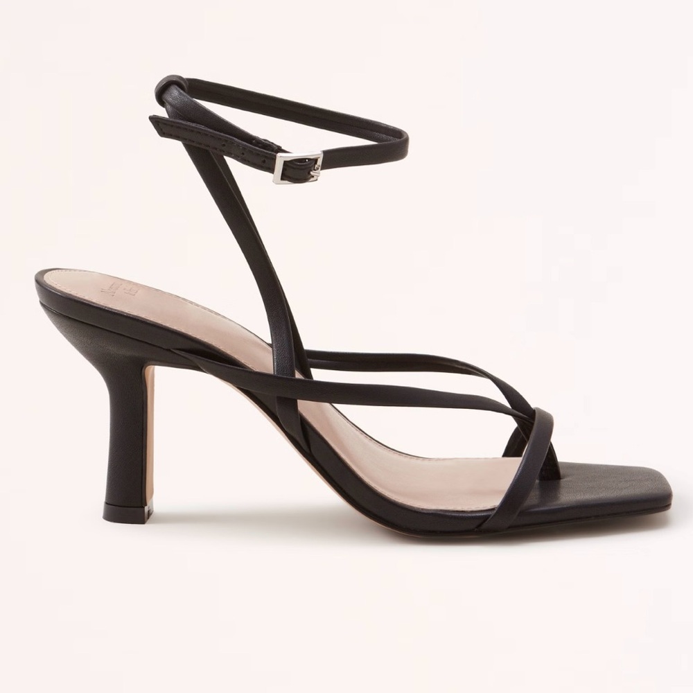 Abercrombie & Fitch Avalon heels Size 7